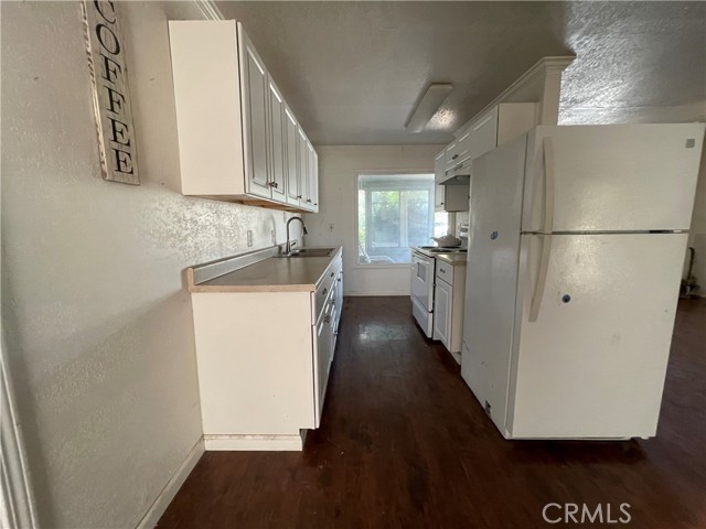 8031 Lake Street, Lower Lake CA: https://media.crmls.org/medias/9995830a-7e50-4892-a33f-3e66f94aec5c.jpg