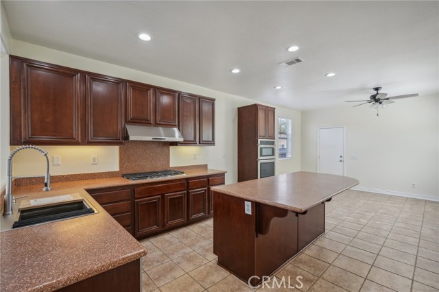 Detail Gallery Image 14 of 42 For 29674 Troon Ct, Murrieta,  CA 92563 - 4 Beds | 3/1 Baths