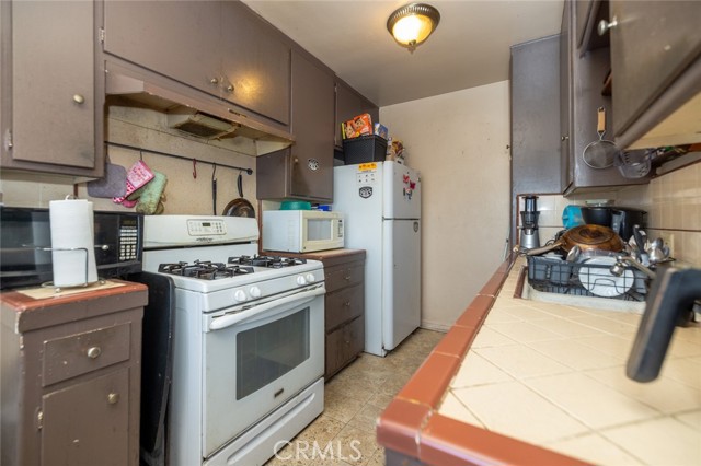 2912 W Via Acosta, Montebello CA: https://media.crmls.org/medias/9996e925-fe0f-49e1-88e3-4c1c7e32755d.jpg