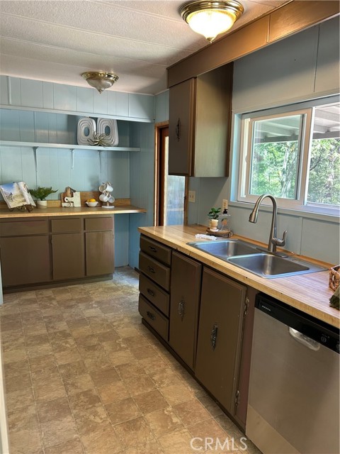 Detail Gallery Image 16 of 25 For 8444 Saddle Rd, Kelseyville,  CA 95451 - 2 Beds | 2 Baths