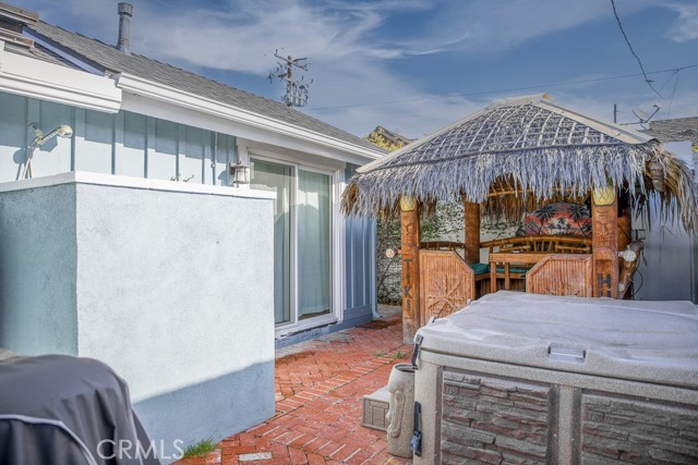 Detail Gallery Image 39 of 43 For 1086 Glenneyre St, Laguna Beach,  CA 92651 - 2 Beds | 1 Baths