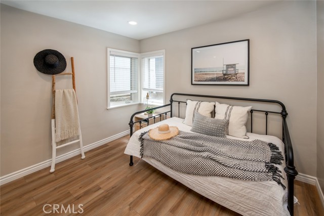 212 41st Street, Manhattan Beach, California 90266, 3 Bedrooms Bedrooms, ,1 BathroomBathrooms,Residential,Sold,41st Street,SB22068683