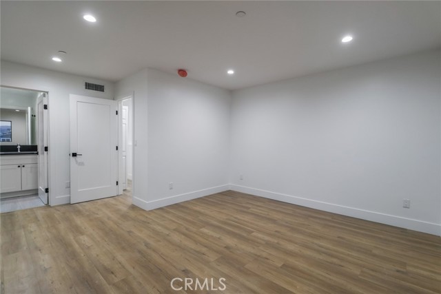 Detail Gallery Image 29 of 36 For 4649 Pickford, Los Angeles,  CA 90019 - 4 Beds | 4 Baths