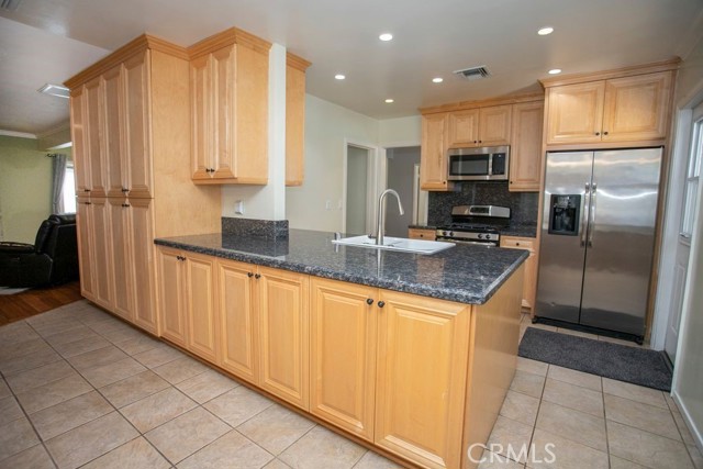 1019 W Milton Drive, Glendora CA: https://media.crmls.org/medias/9999f70e-9d6a-4eeb-ab66-e067f2d9a501.jpg