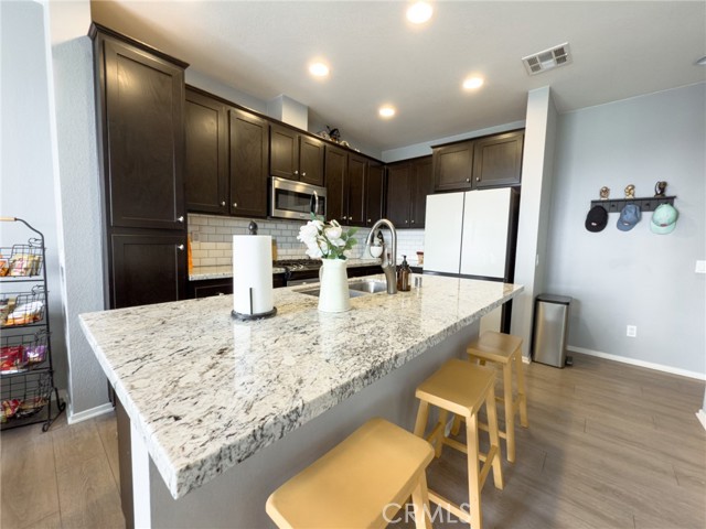 5485 San Roberto, San Diego CA: https://media.crmls.org/medias/999a0021-86ff-4651-b00b-1e08d2e00003.jpg
