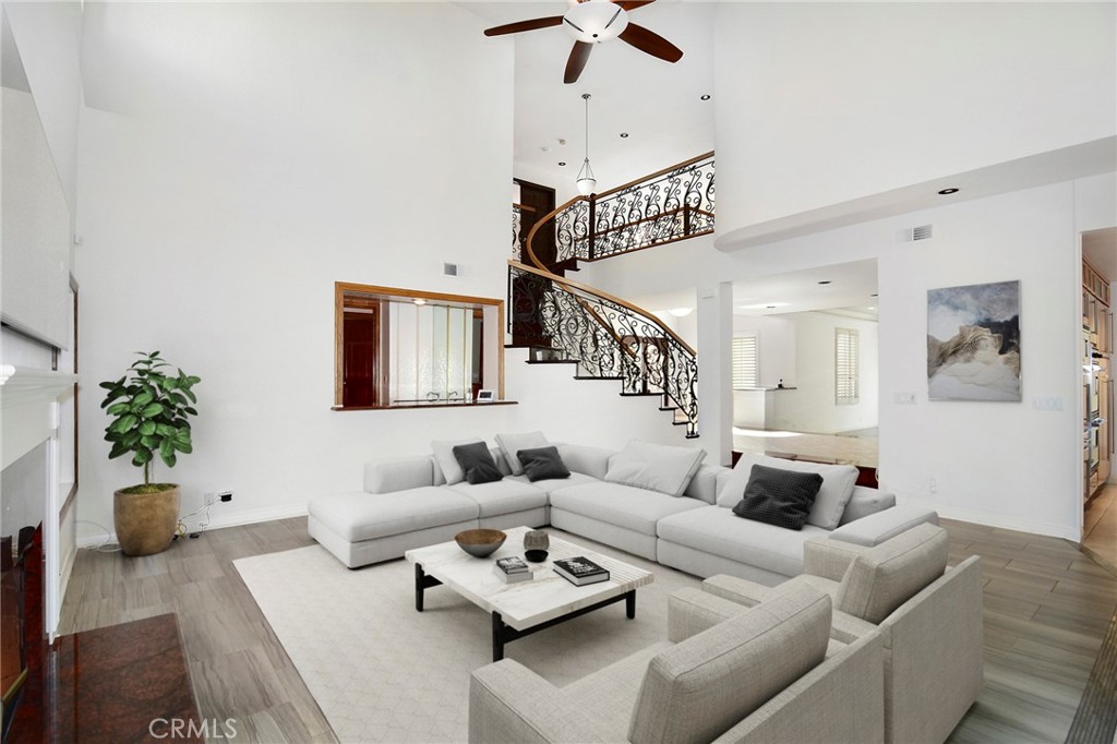 MLS #SR25244945 image #5