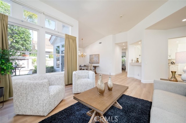 Detail Gallery Image 4 of 41 For 21351 Mazatlan, Mission Viejo,  CA 92692 - 3 Beds | 2 Baths