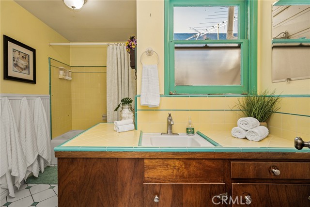 273 N Cleveland Street, Orange CA: https://media.crmls.org/medias/999a5d90-2124-443e-8261-b2dfab1c06d8.jpg