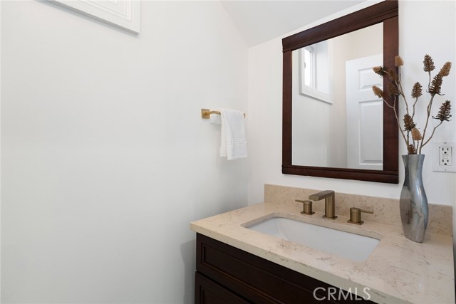 Detail Gallery Image 14 of 65 For 714 Alabama St, Huntington Beach,  CA 92648 - 4 Beds | 4/1 Baths