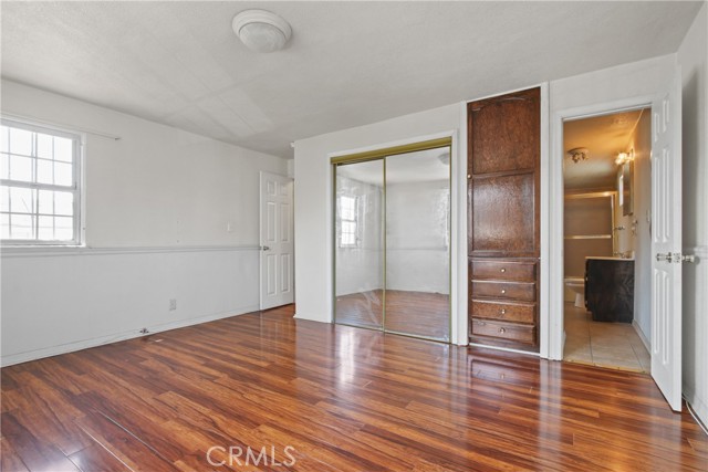 1419 S Redondo Boulevard, Los Angeles CA: https://media.crmls.org/medias/999b438b-0dc1-4bfe-a518-3657613a91a8.jpg