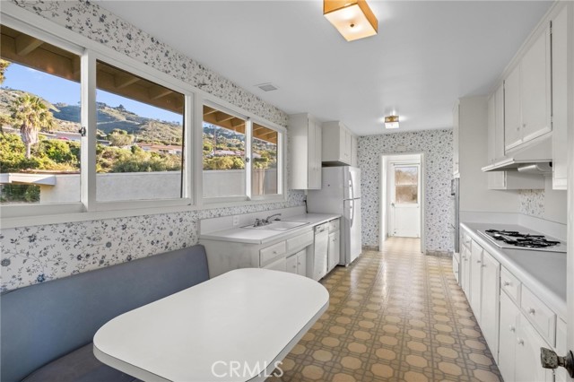 Detail Gallery Image 32 of 71 For 4012 Stalwart Dr, Rancho Palos Verdes,  CA 90275 - 4 Beds | 2/1 Baths