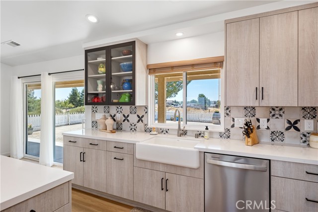 Detail Gallery Image 9 of 48 For 5696 Reindeer Pl, Paso Robles,  CA 93446 - 3 Beds | 2 Baths