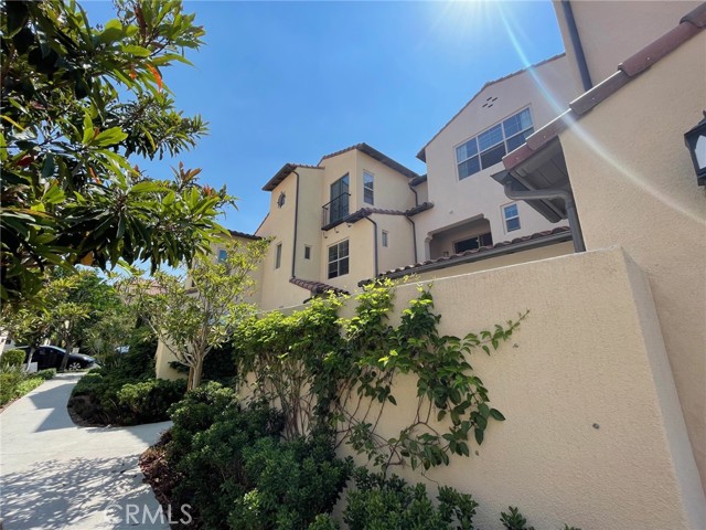 Detail Gallery Image 3 of 29 For 152 Elkhorn, Irvine,  CA 92618 - 2 Beds | 2/1 Baths