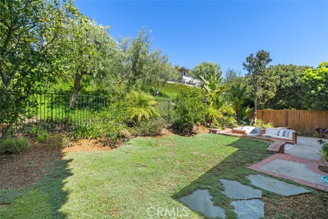17 Silver Crescent, Irvine CA: https://media.crmls.org/medias/999ca03e-f933-4162-8c4c-1cdb937cb217.jpg