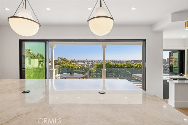 Detail Gallery Image 22 of 69 For 2915 Cliff Dr, Newport Beach,  CA 92663 - 4 Beds | 4/1 Baths