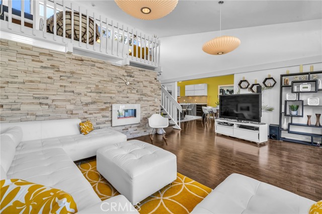830 Camino Real, Redondo Beach, California 90277, 3 Bedrooms Bedrooms, ,2 BathroomsBathrooms,Residential,Sold,Camino Real,SB22033148