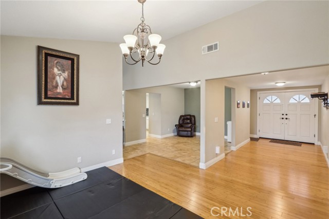 Detail Gallery Image 3 of 21 For 40646 Malibar Ave, Hemet,  CA 92544 - 2 Beds | 2 Baths