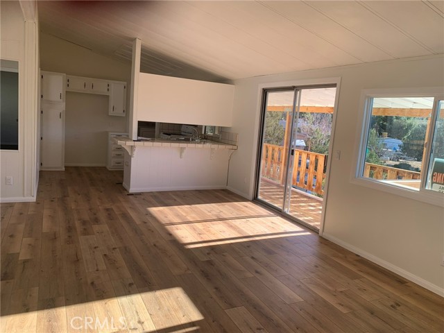 523 Piute Street, Bodfish CA: https://media.crmls.org/medias/999f6431-9447-4fca-9913-c4431686fcfe.jpg