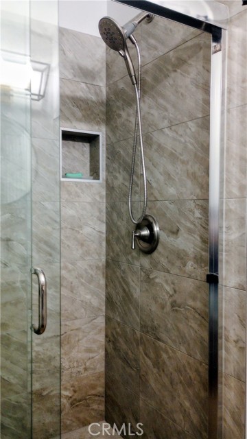 Detail Gallery Image 19 of 37 For 16276 Pacific Cir, Huntington Beach,  CA 92649 - 3 Beds | 5/1 Baths