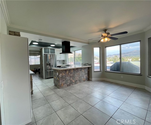 Detail Gallery Image 10 of 16 For 11286 Gunsmoke Ln, Moreno Valley,  CA 92557 - 4 Beds | 3 Baths