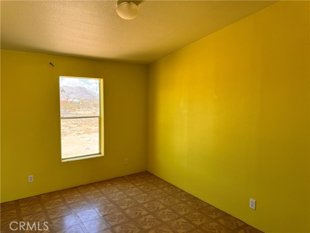 Detail Gallery Image 13 of 19 For 60581 Stagemans Rd, Landers,  CA 92285 - 3 Beds | 2 Baths