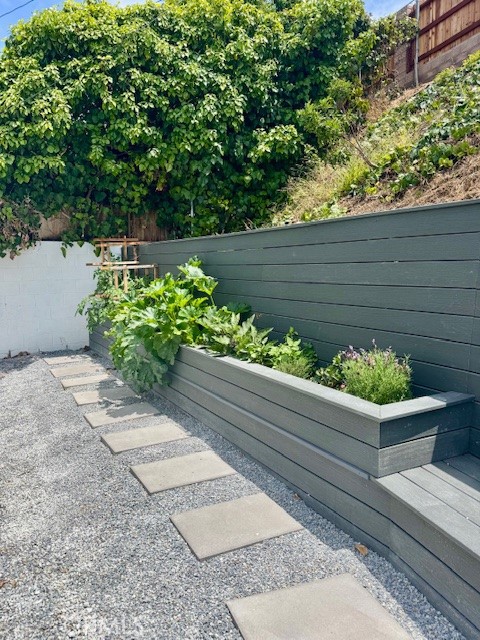 5510 Greenmeadows Street, Torrance CA: https://media.crmls.org/medias/99a2146f-0098-4bbd-8d87-c726db8a3f91.jpg