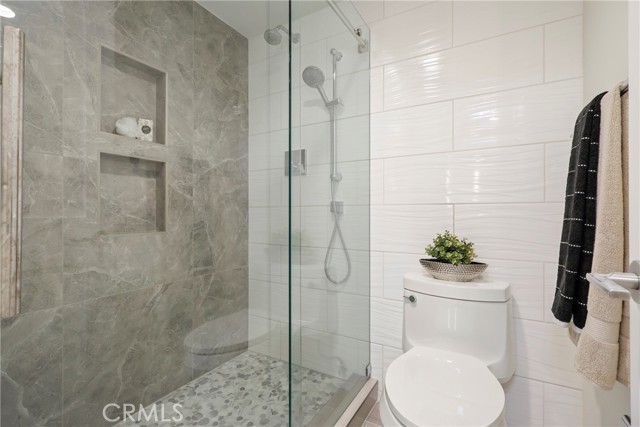 Detail Gallery Image 22 of 35 For 2000 Vista Cajon, Newport Beach,  CA 92660 - 3 Beds | 2 Baths