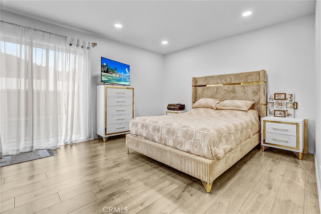 MLS #SR25263191 image #13