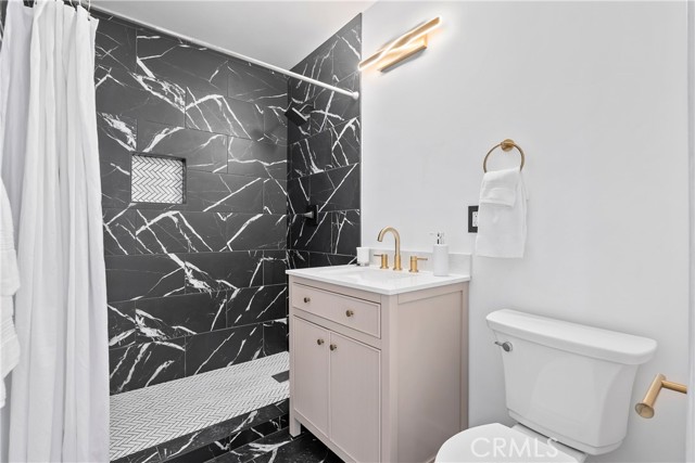 Detail Gallery Image 27 of 29 For 9044 Bigby, Downey,  CA 90241 - 4 Beds | 3 Baths