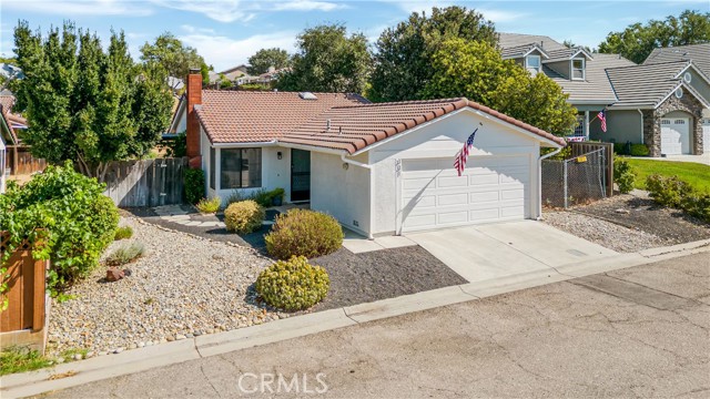 Detail Gallery Image 2 of 33 For 331 Wild Mustard Ln, Paso Robles,  CA 93446 - 2 Beds | 2 Baths