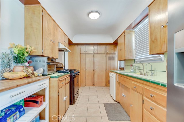 34510 Avenue B, Yucaipa CA: https://media.crmls.org/medias/99a31897-26bb-4f4e-9146-ecbfbb4da9b5.jpg