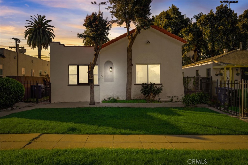 1632 W 60th Place, Los Angeles, CA 90047