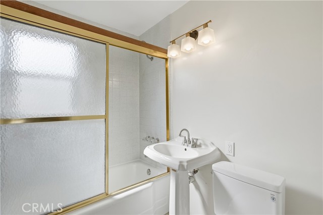 Detail Gallery Image 33 of 41 For 815 South Juanita, Redondo Beach,  CA 90277 - 4 Beds | 2 Baths