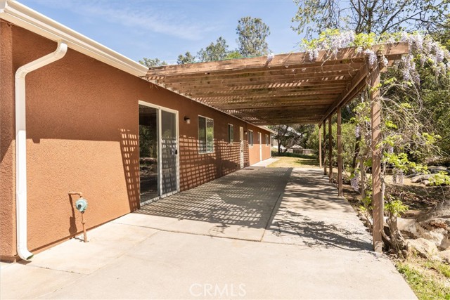 31200 Revis Road, Coarsegold CA: https://media.crmls.org/medias/99a36ea4-6832-4004-a8c1-03676fa7a1c9.jpg