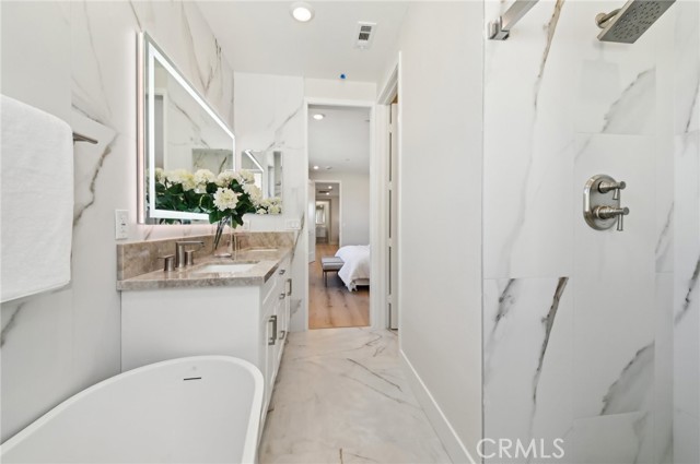 56 Chasma, Irvine CA: https://media.crmls.org/medias/99a41745-b869-4b26-9c4a-88decdfe8cfa.jpg