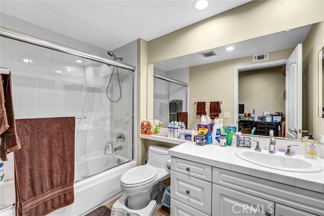 Detail Gallery Image 24 of 49 For 7315 Rutherford Hill, West Hills,  CA 91307 - 6 Beds | 4/1 Baths