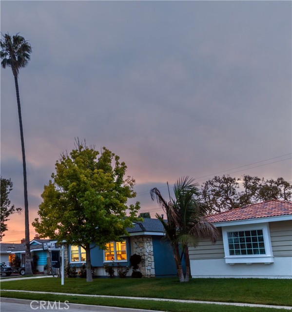 Detail Gallery Image 30 of 32 For 6151 Tyndall Dr, Huntington Beach,  CA 92647 - 3 Beds | 2 Baths