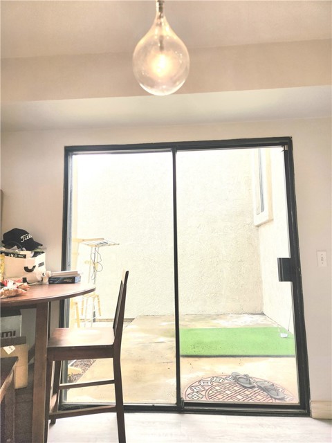 Detail Gallery Image 15 of 17 For 9735 El Paseo, Rancho Cucamonga,  CA 91730 - 3 Beds | 2/1 Baths