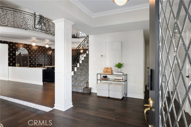 Detail Gallery Image 5 of 39 For 5 Hillsborough, Newport Beach,  CA 92660 - 4 Beds | 4/1 Baths