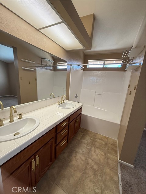 Detail Gallery Image 18 of 21 For 23708 Cork Oak, Murrieta,  CA 92562 - 3 Beds | 2/1 Baths