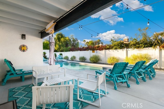 Detail Gallery Image 37 of 60 For 1980 E Rochelle Rd, Palm Springs,  CA 92262 - 5 Beds | 3 Baths