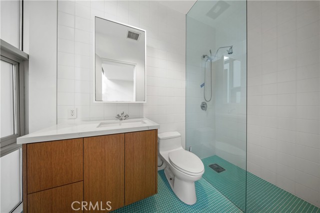 Detail Gallery Image 15 of 39 For 519 Santa Ana, Newport Beach,  CA 92663 - 4 Beds | 4/1 Baths