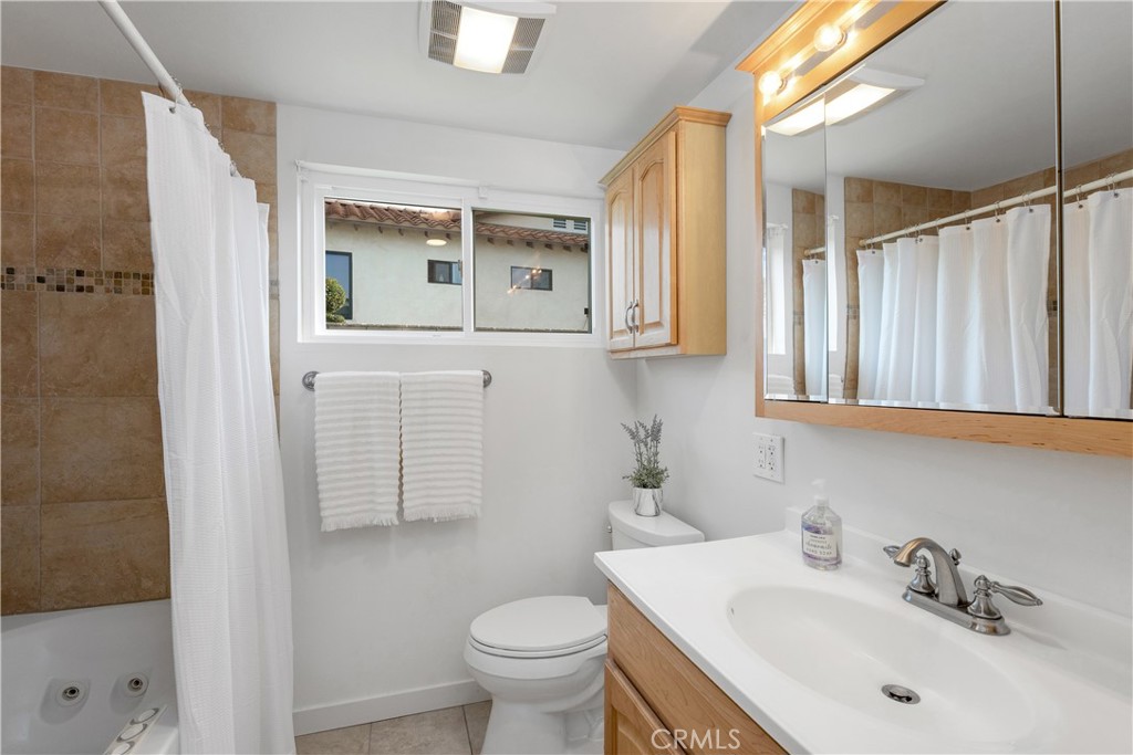 MLS #OC25257049 image #23