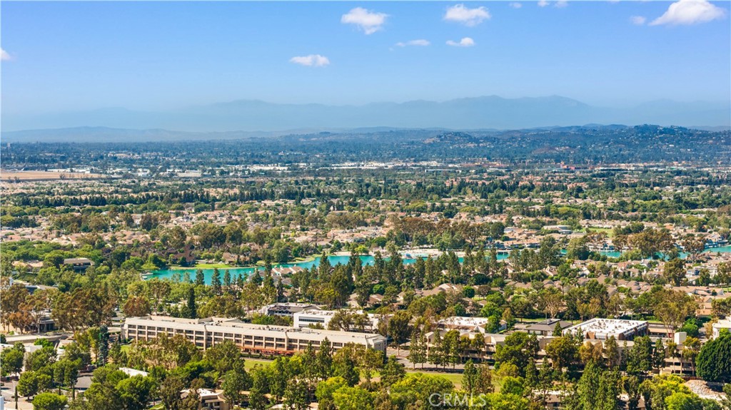 https://media.crmls.org/medias/99a78015-d884-4660-b373-e7d7d730bc2b.jpg?preset=X-Large