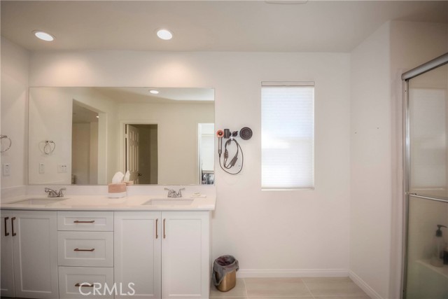 Detail Gallery Image 33 of 46 For 24218 Hillcrest, Corona,  CA 92883 - 3 Beds | 2/1 Baths
