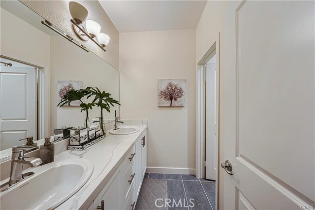 Detail Gallery Image 22 of 29 For 2728 W Ball Rd, Anaheim,  CA 92804 - 3 Beds | 2/1 Baths