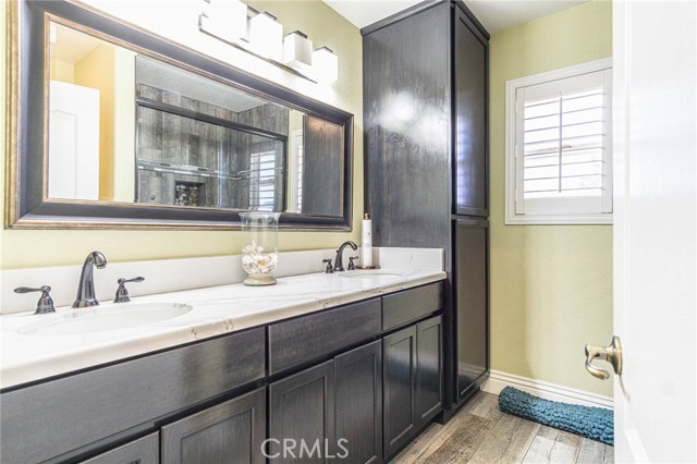 Detail Gallery Image 25 of 64 For 9735 Elsinore Rd, Oak Hills,  CA 92344 - 4 Beds | 2/1 Baths