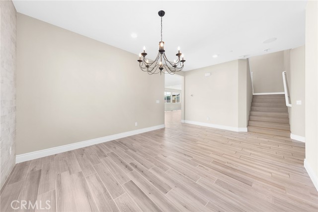 Detail Gallery Image 8 of 9 For 11836 Crossbill Way, Jurupa Valley,  CA 91752 - 5 Beds | 3 Baths
