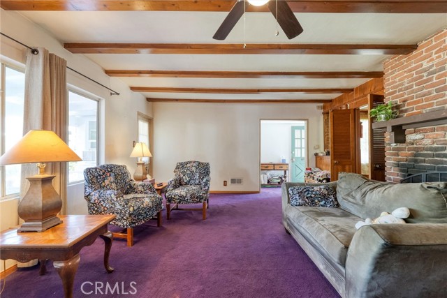 6232 Riverton Avenue, North Hollywood CA: https://media.crmls.org/medias/99abb89f-ff87-4bd2-ba94-df3764edf182.jpg