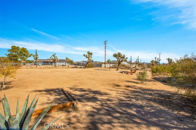 Detail Gallery Image 30 of 47 For 57862 Canterbury St, Yucca Valley,  CA 92284 - 3 Beds | 2 Baths